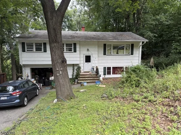 13 Alpine Dr, Kinnelon Boro, NJ 07405
