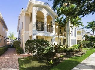 8124 Josefa Way, Naples, FL 34114