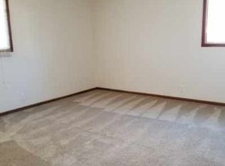 621 N 48th St APT 11, Omaha, NE 68132