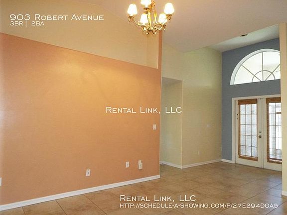 4th image of 903 Robert Ave