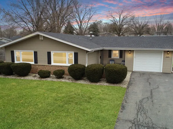 509 W State St, North Aurora, IL 60542