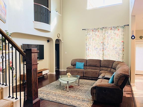 3rd image of 1076 Echo Bend Ct