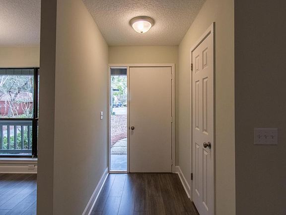 4th image of 12218 Spiney Ridge Dr S