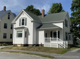 43 Winter St, Auburn, ME 04210