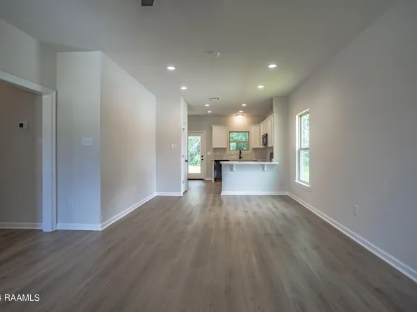 306 Cainwood Ct, Carencro, LA 70520