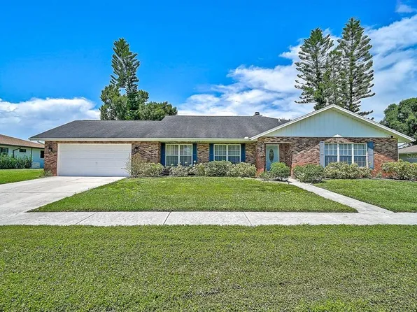 1113 DERIAN PLACE, NOKOMIS, FL 34275