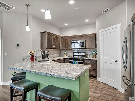 4th image of 1190 Montevideo Cir