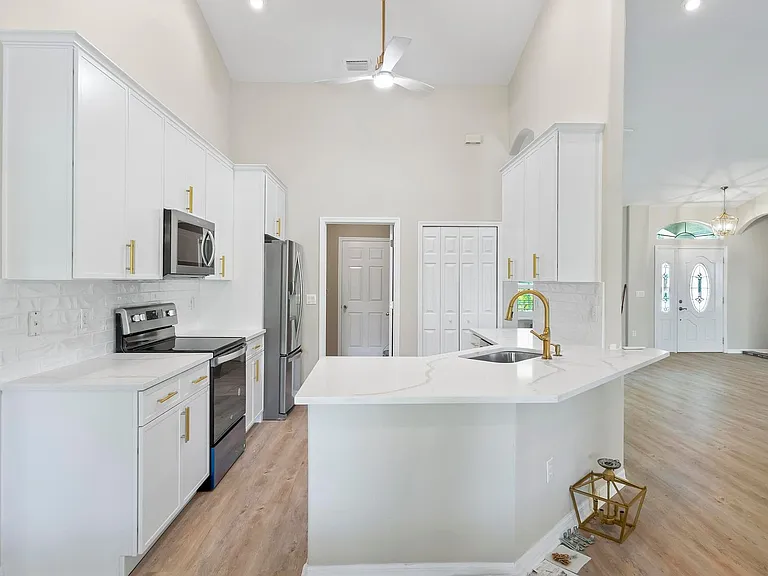 24 Lakecliff Dr — Photo 33
