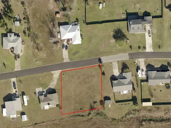 12306 Country Club Dr, Panama City, FL 32404