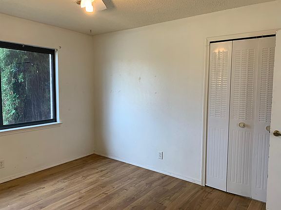 5th image of 12204 Baja Dr NE