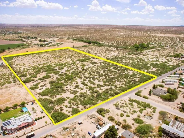 227 South St, Anthony, NM 88021