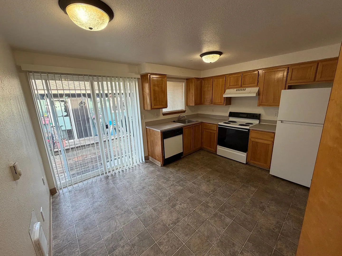 Holladay Apartments — Photo 1