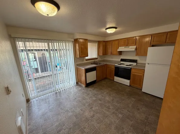 Holladay Apartments, 622-658 NE 16th Ave #654, Canby, OR 97013