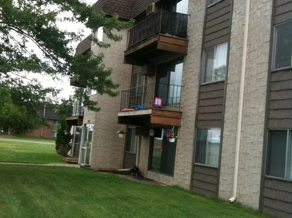 480 Fern St APT 302, Big Lake, MN 55309