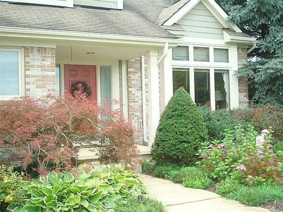 2nd image of 8983 Starfield Ct