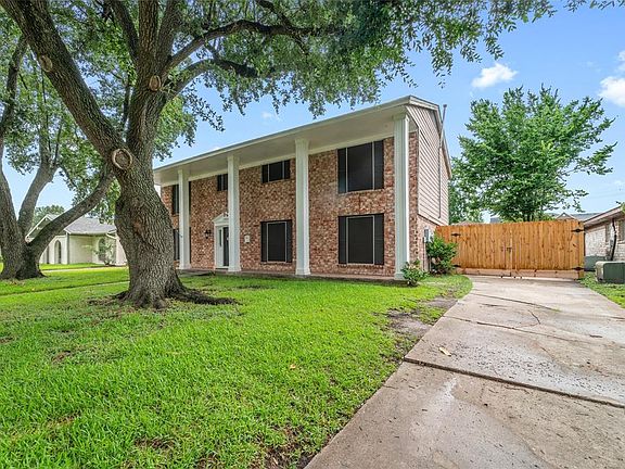 3rd image of 12019 Sagecliff Dr