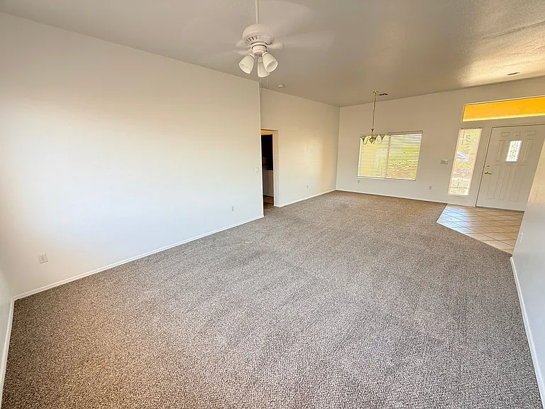 2337 Sun Cliffs St — Photo 10