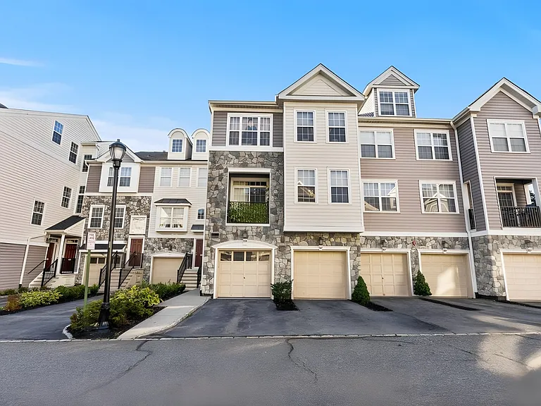 159 George Russell Way #311 — Photo 2