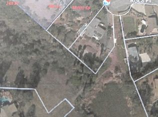 601 Roca Pl, Vista, CA 92084