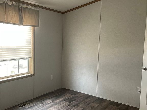 5th image of 73 2nd St