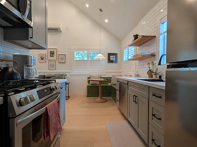 23113 Schoolcraft St — Photo 10