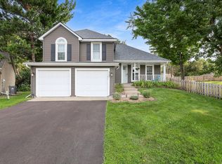 8607 Shiloh Ct, Eden Prairie, MN 55347