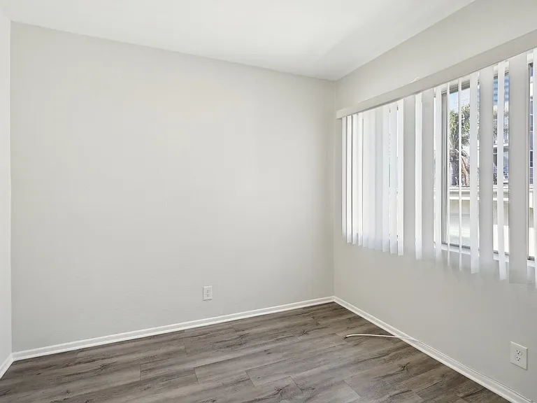 12323 Texas Ave — Photo 42