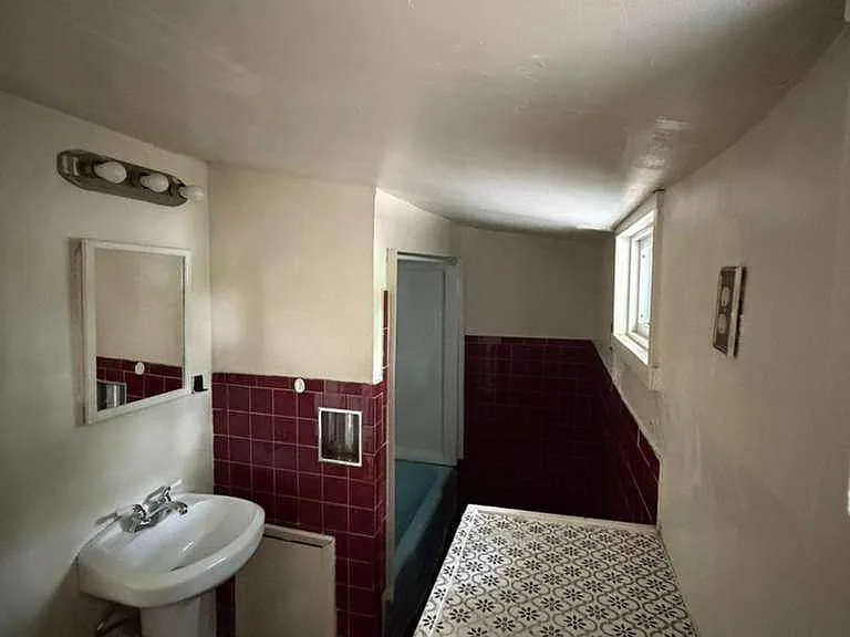 231 Broad St #B — Photo 7