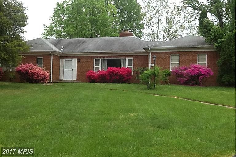 1st image of 6501 Pinecrest Ct