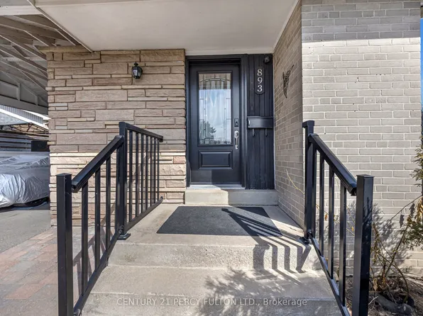 893 Douglas Ave, Pickering, ON L1W 1N7