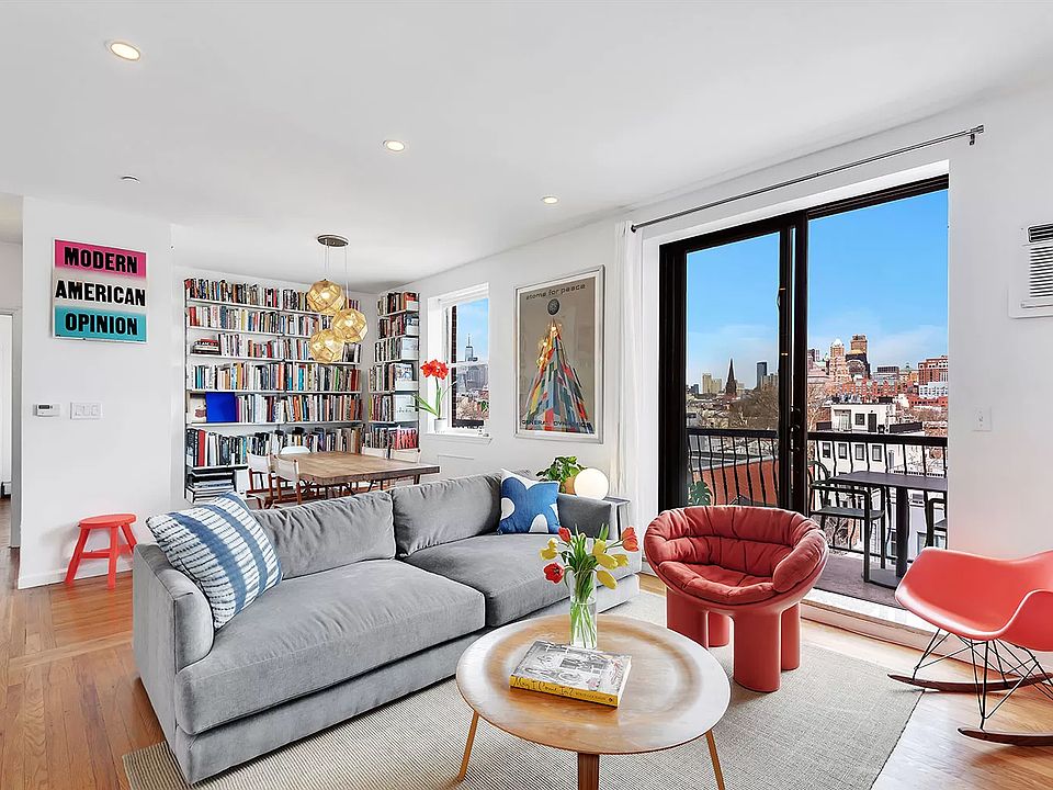 1st image of 344 De Graw St #6E