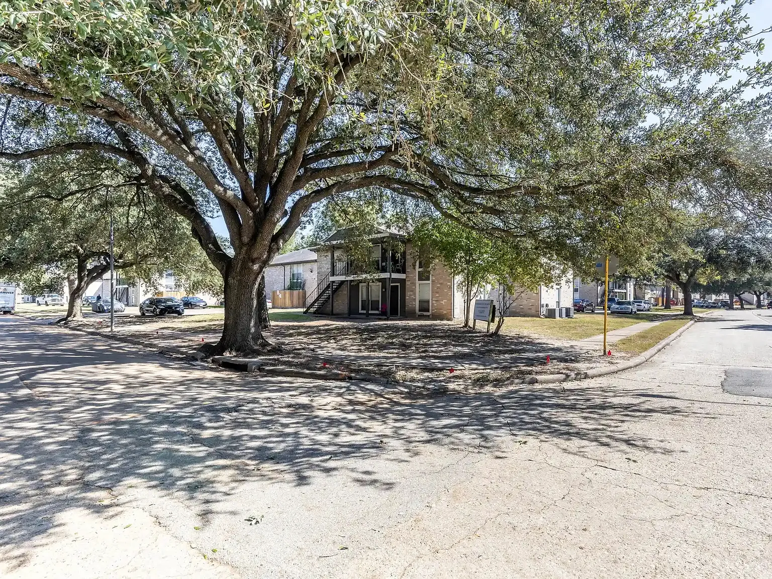 Greenbriar on the Bayou — Photo 4