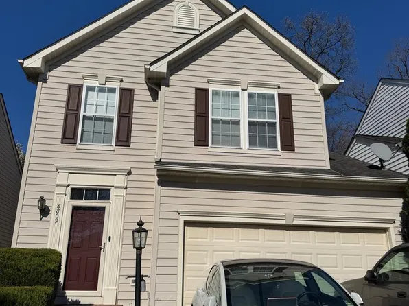 8809 Carpenters Hall Dr, Lorton, VA 22079