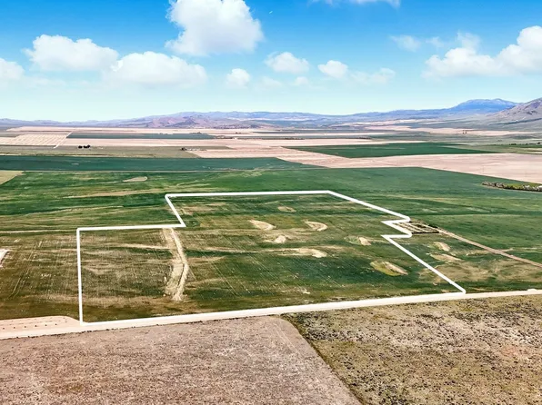 Cementary Ln, Arbon, ID 83212