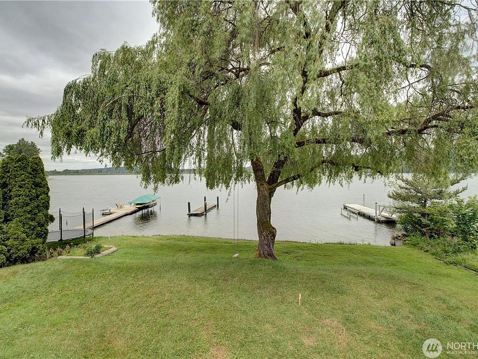 1st image of 3406 W Lake Sammamish Pkwy NE