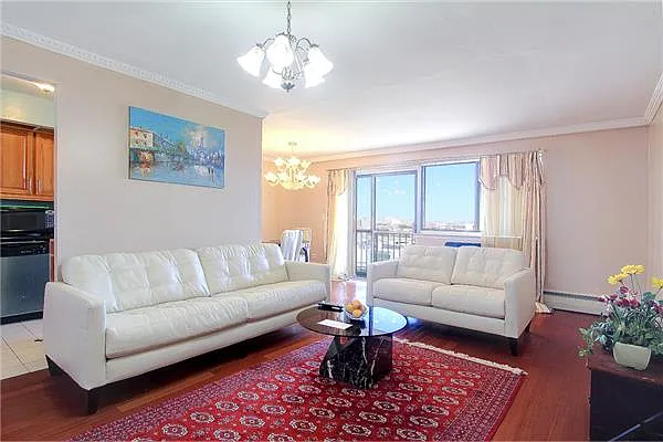 Sold by Oxford Property Group | media 7