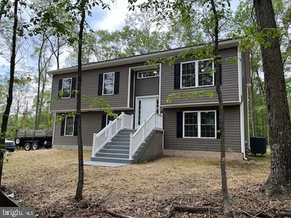 163 Glastonbury Dr, Hedgesville, WV 25427