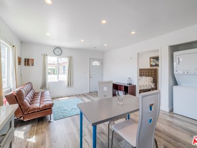 335 E 65th St, Los Angeles, CA, 90003