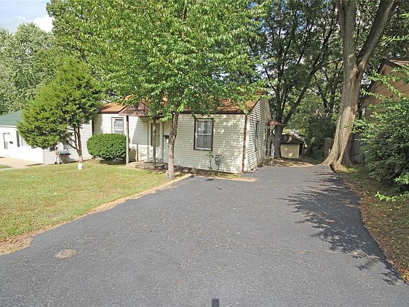 3rd image of 9105 Bobb Ave