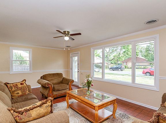 5th image of 658 Oakwood Ct