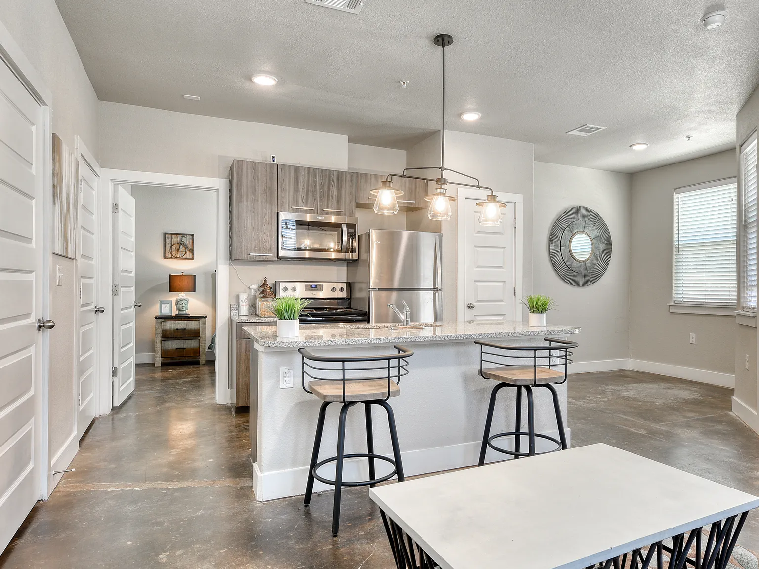 3 bed, 2.5 bath, 1250 sqft, $1,350 — Photo 3