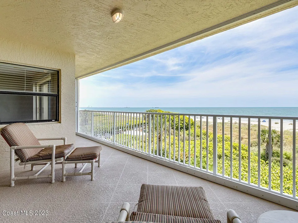 555 Harrison Ave #402