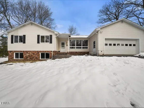 125 Robert Rd, Shohola, PA 18458