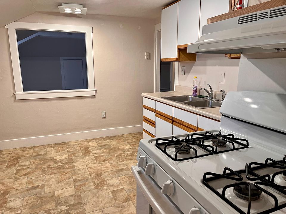 259 Maplewood Ave Portsmouth NH Zillow