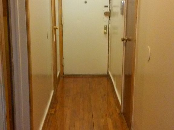 5th image of 16633 89th Ave APT 4H