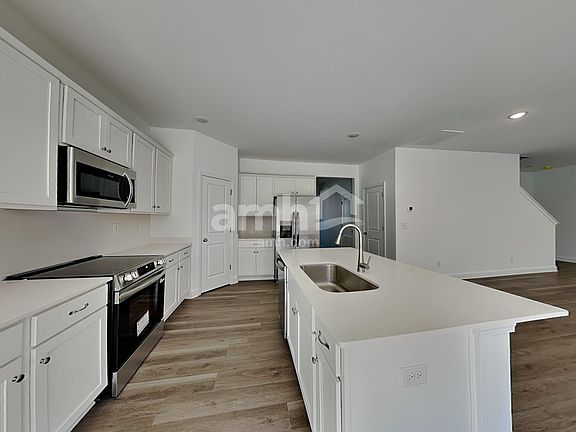 3rd image of 3509 Jefferson Corner Ln