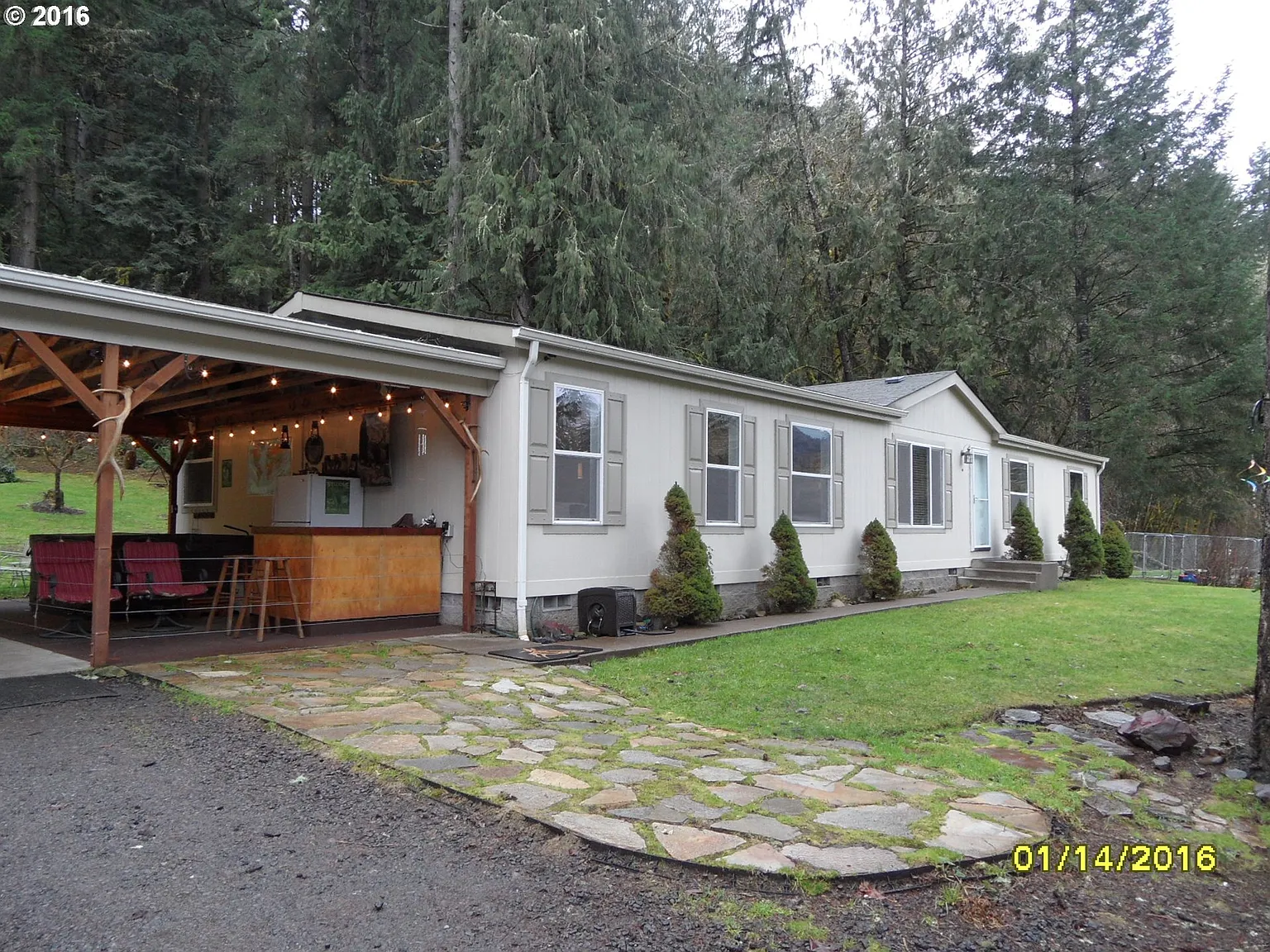 38410 Row River Rd photo 1