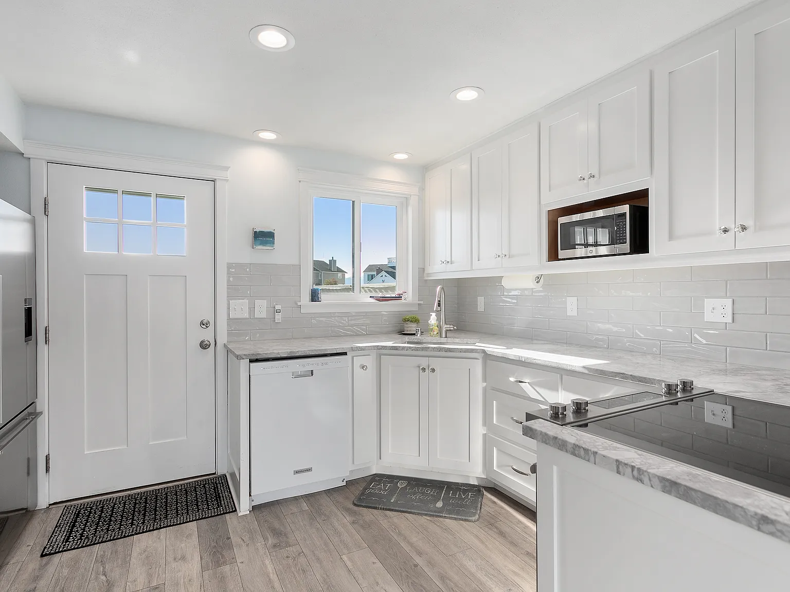 4038 Mayne Ln — Photo 4