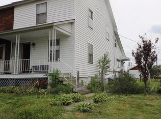 32 6th St, Cairnbrook, PA 15924