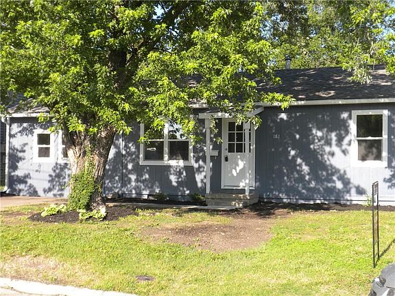 2nd image of 181 15th St